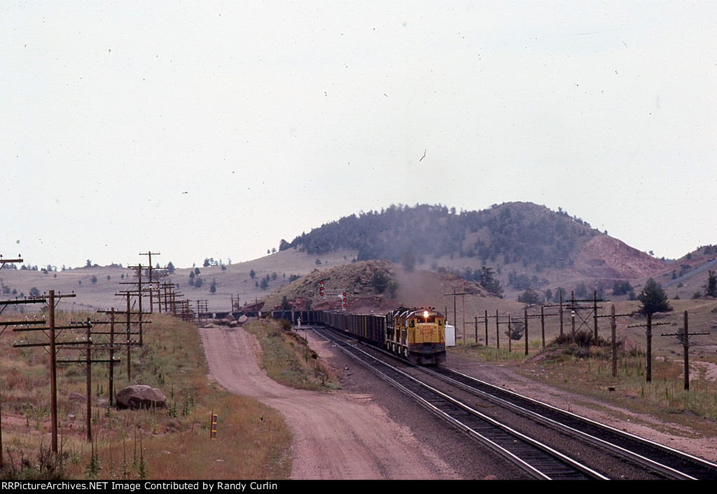 UP 2928 near Dale